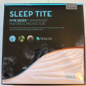Full Size Mattress Protector-New in Box